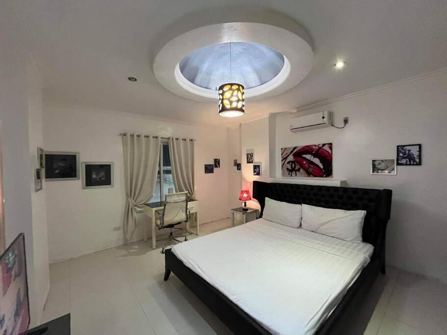 אנגלס Kandi Big 1 Bedroom King Bed, Free Housekeeping, Wi-Fi מראה חיצוני תמונה