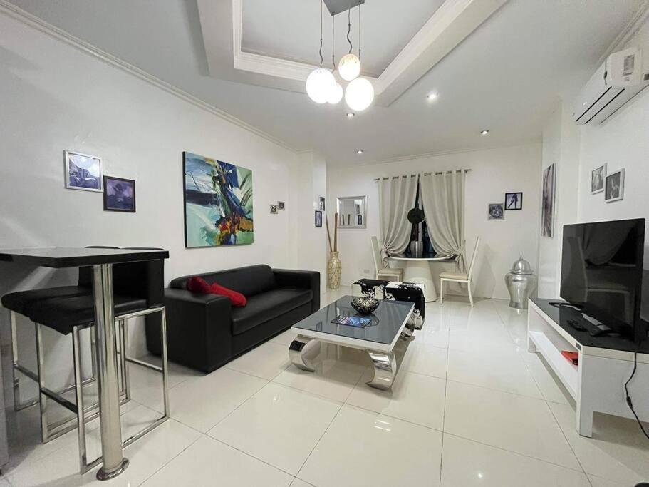 אנגלס Kandi Big 1 Bedroom King Bed, Free Housekeeping, Wi-Fi מראה חיצוני תמונה